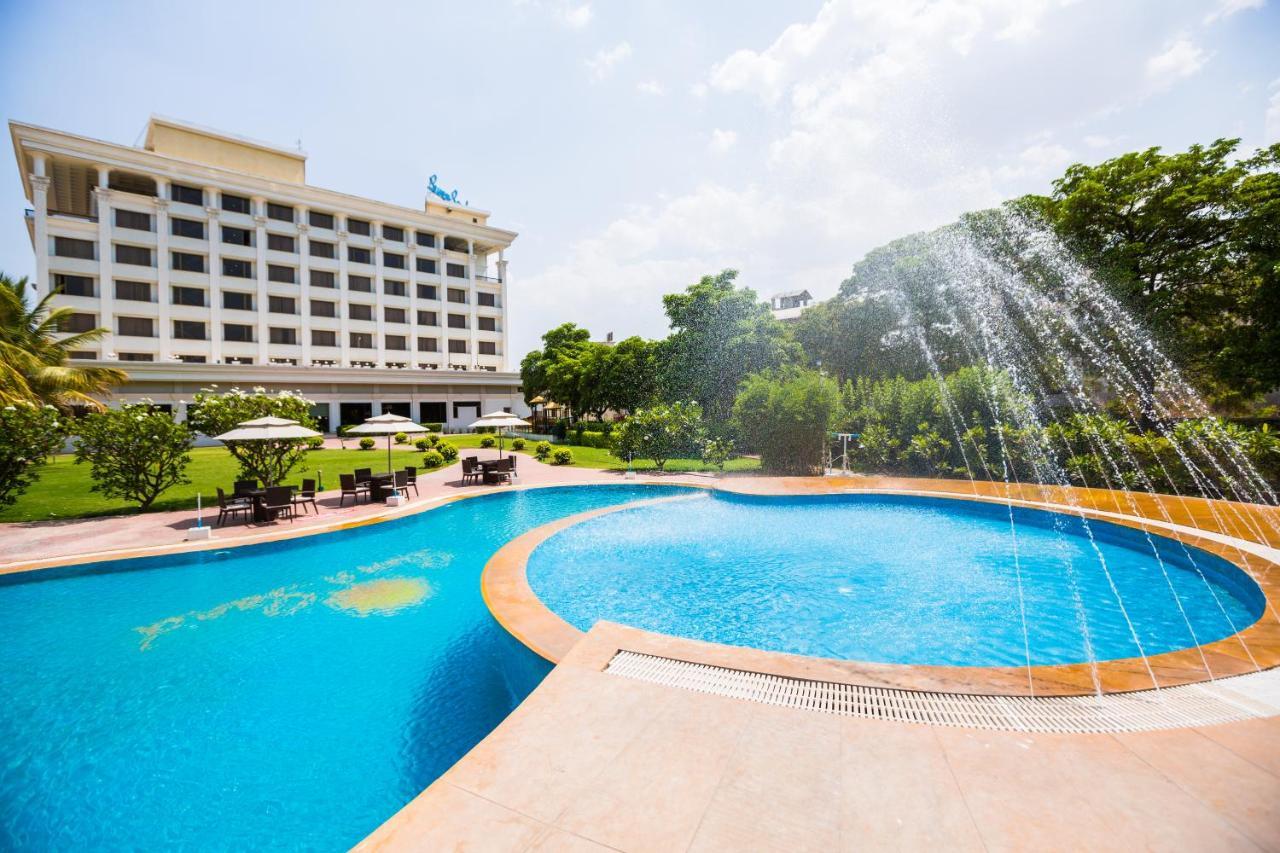 Sun-N-Sand Suites, Shirdi Εξωτερικό φωτογραφία