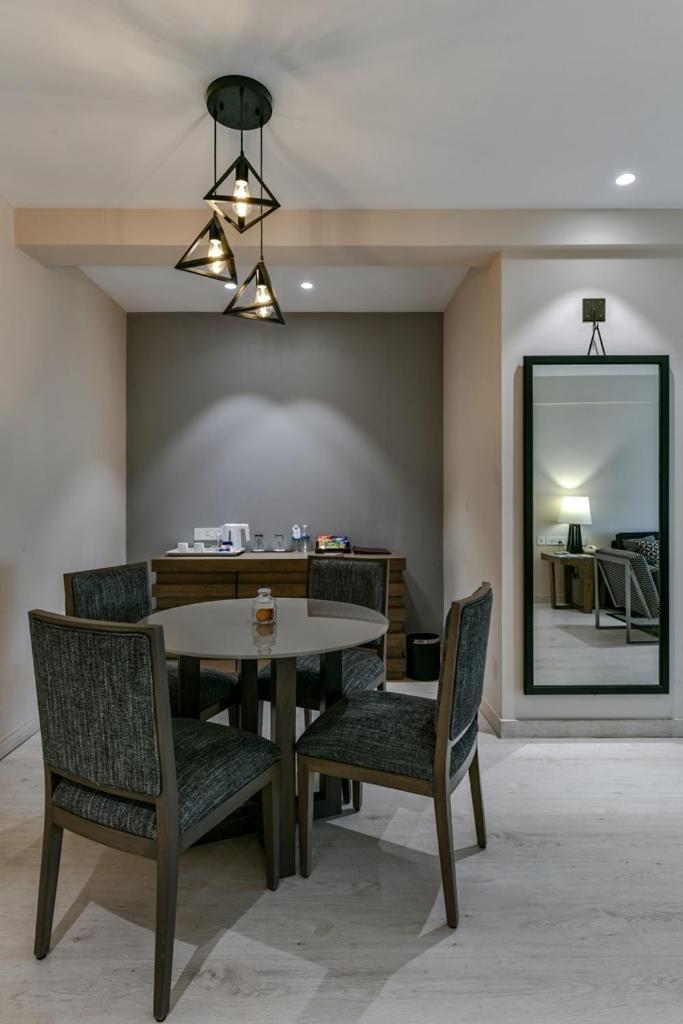 Sun-N-Sand Suites, Shirdi Εξωτερικό φωτογραφία