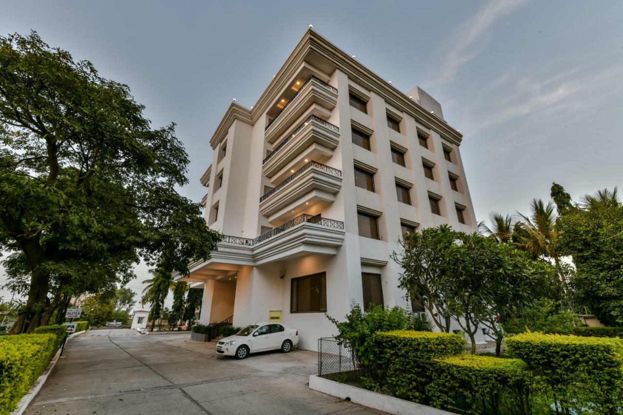 Sun-N-Sand Suites, Shirdi Εξωτερικό φωτογραφία